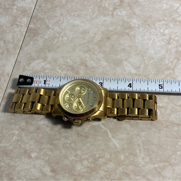 Michael Kors Golden Mid-Size Runway MK5055 Wrist Watch for Women main image 4
